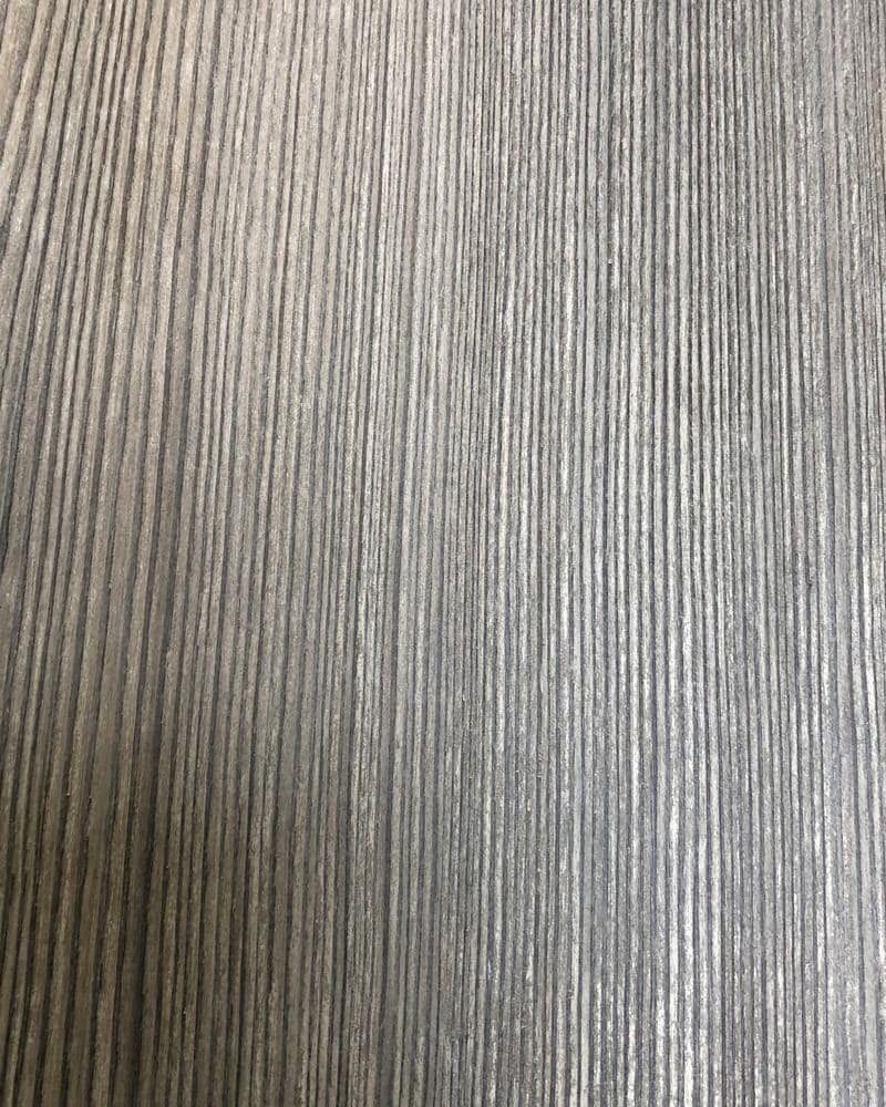 Finition bois brossé gris argent